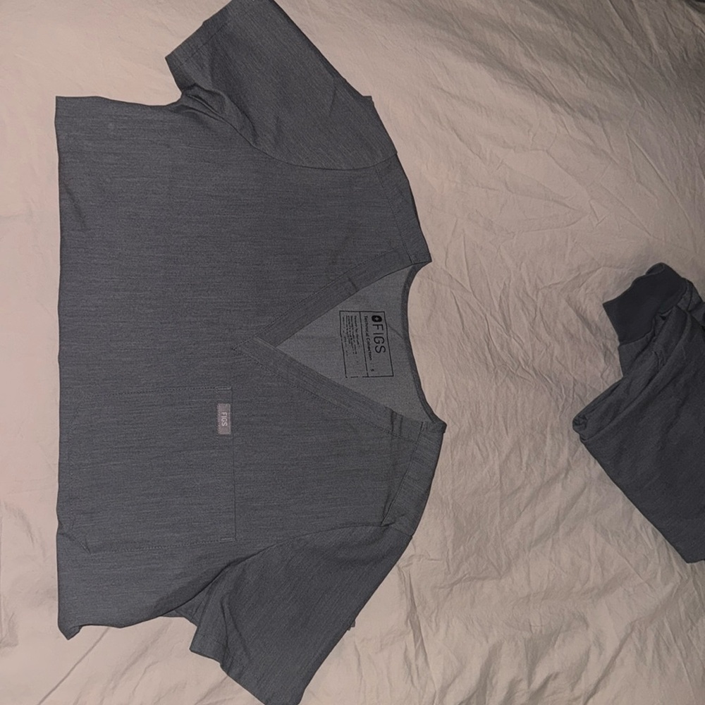 Figs Heathers Grey Scrub Set